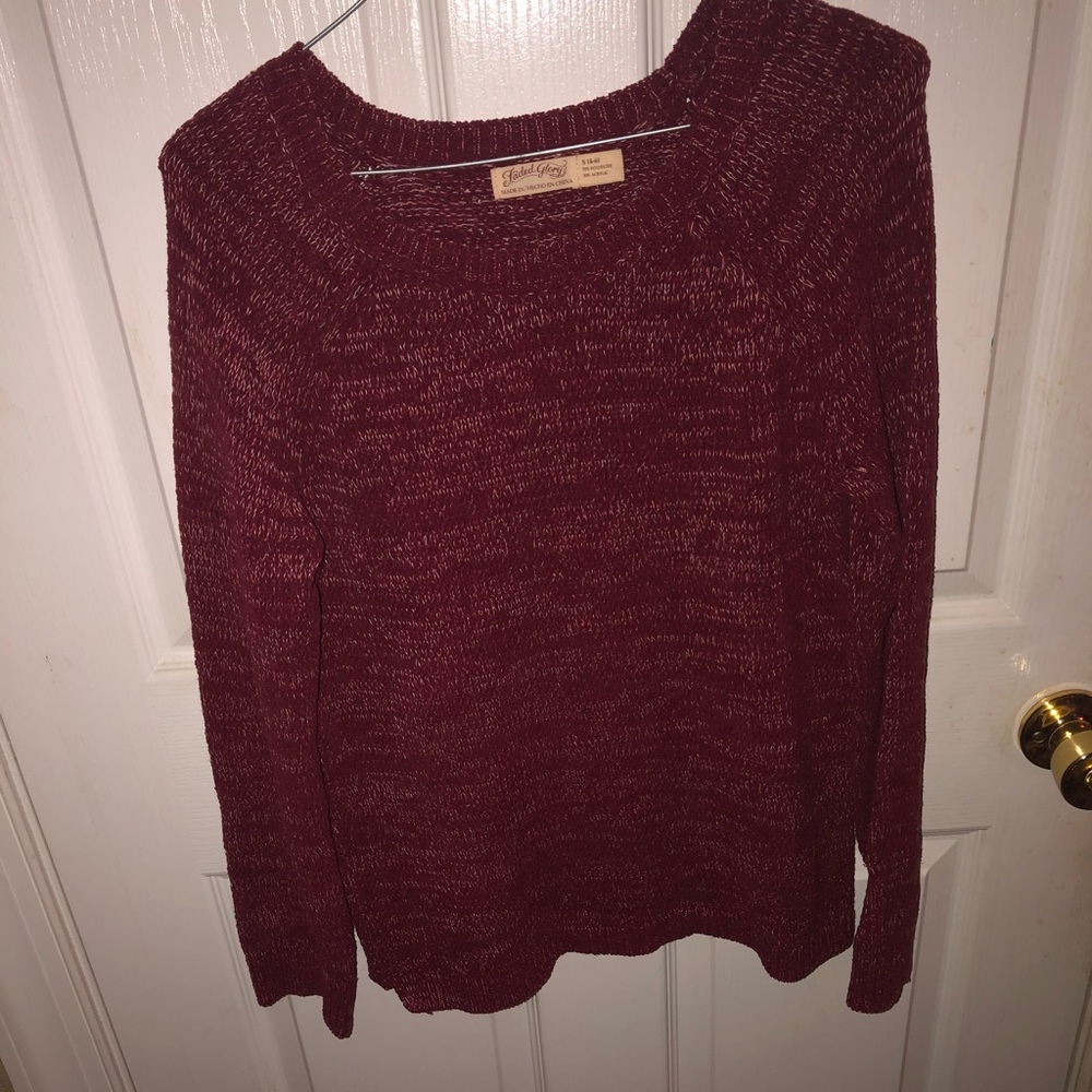Girls Faded Glory sweater (S)
